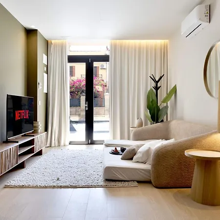 Апартаменты Modern And Stylish R *